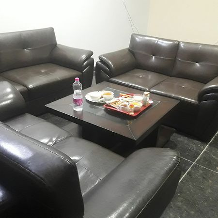 Hotel Aero Stay Yeni Delhi Dış mekan fotoğraf