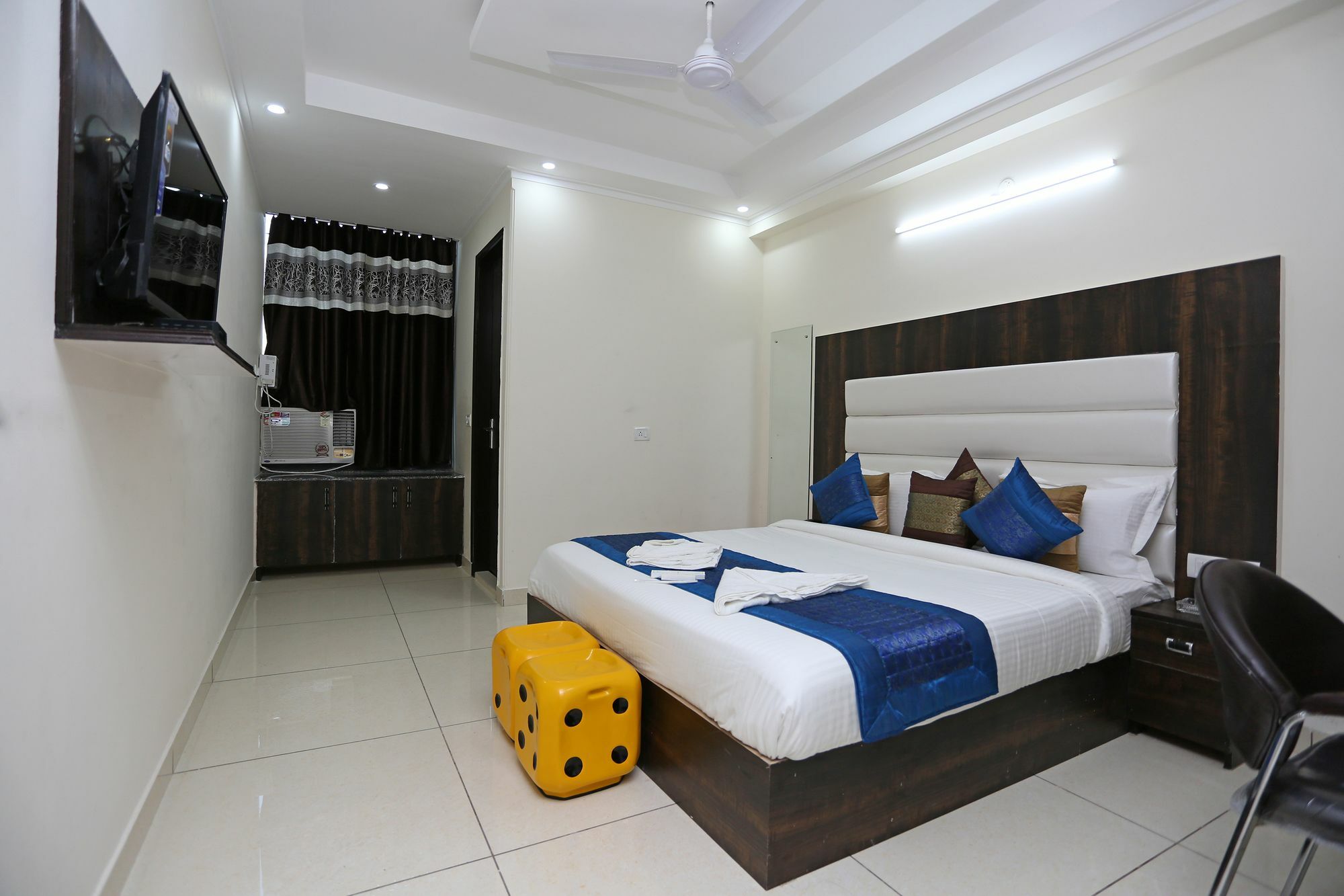 Hotel Aero Stay Yeni Delhi Dış mekan fotoğraf